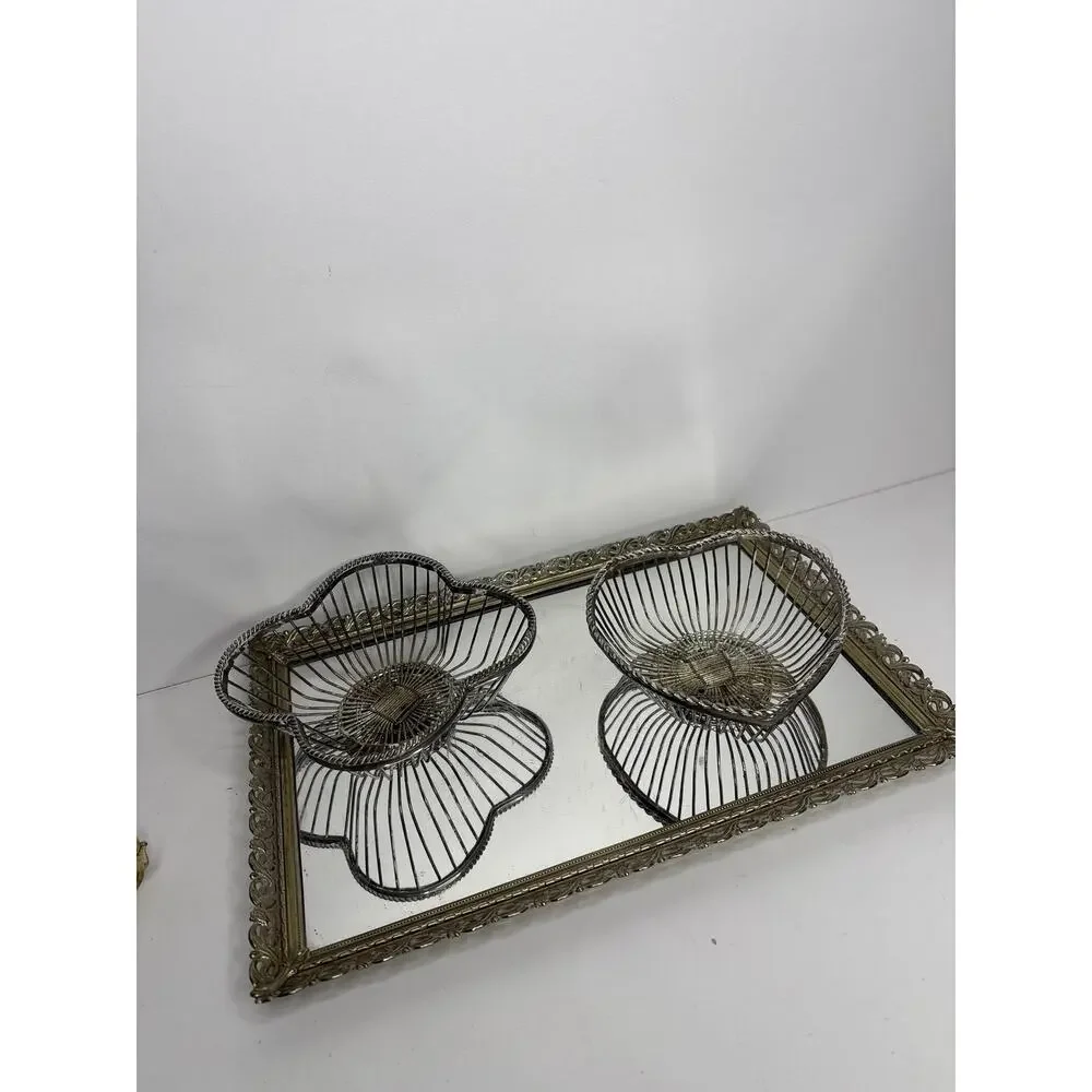 Vintage Silver Plated Bowl / Baskets Set Of 2, jewelry Catchall , silver heart